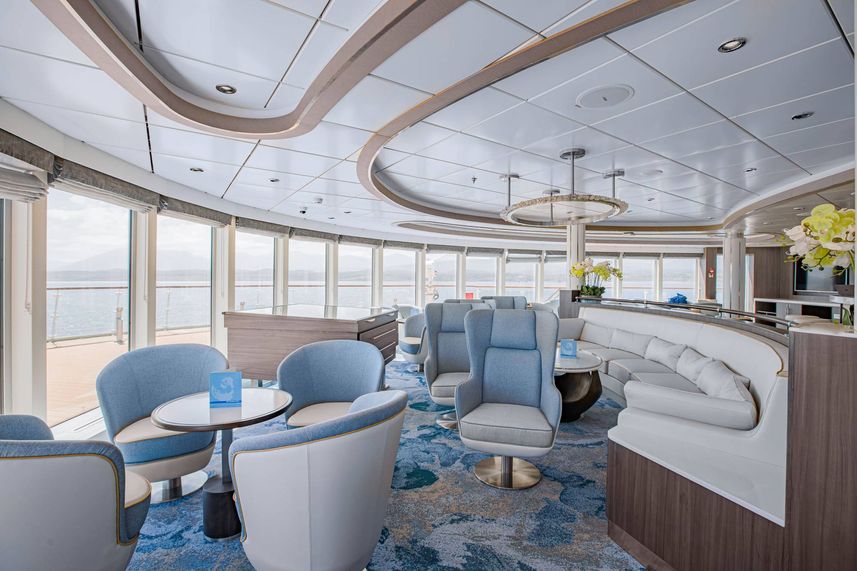 Salon interior - Ocean Albatros Arctic