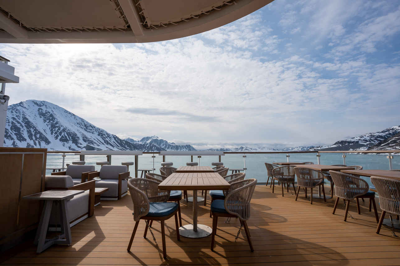 Observation and BBQ Lounge