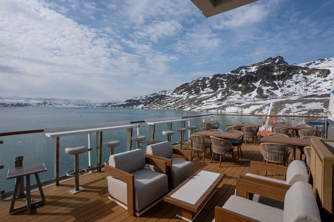 Observation and BBQ Lounge