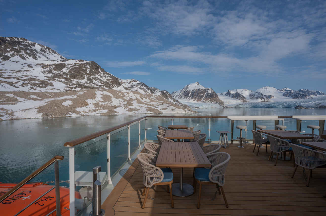 Observation and BBQ Lounge