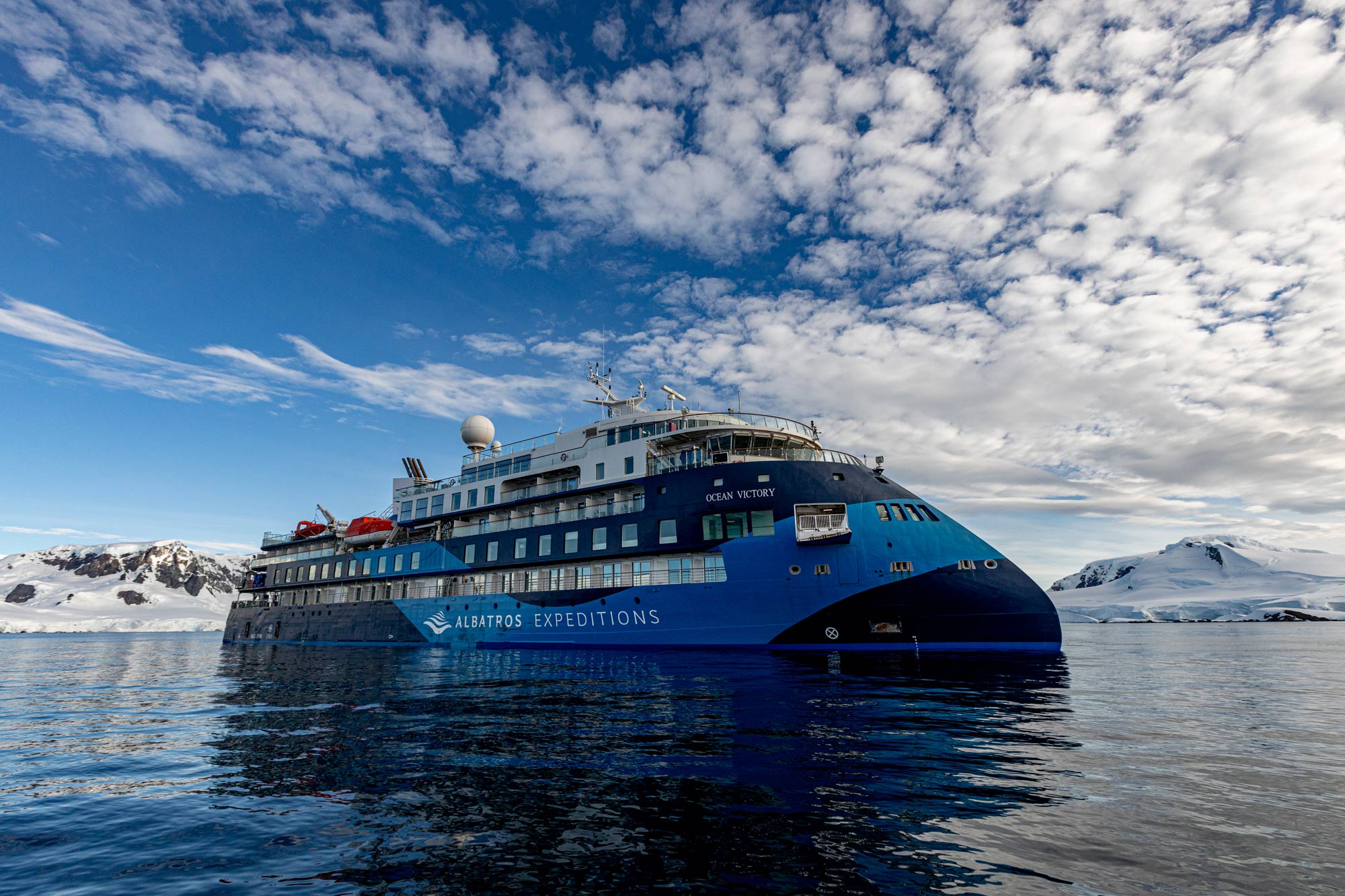 Ocean Albatros Arctic Cruise Ship, Arctic - LiveAboard.com