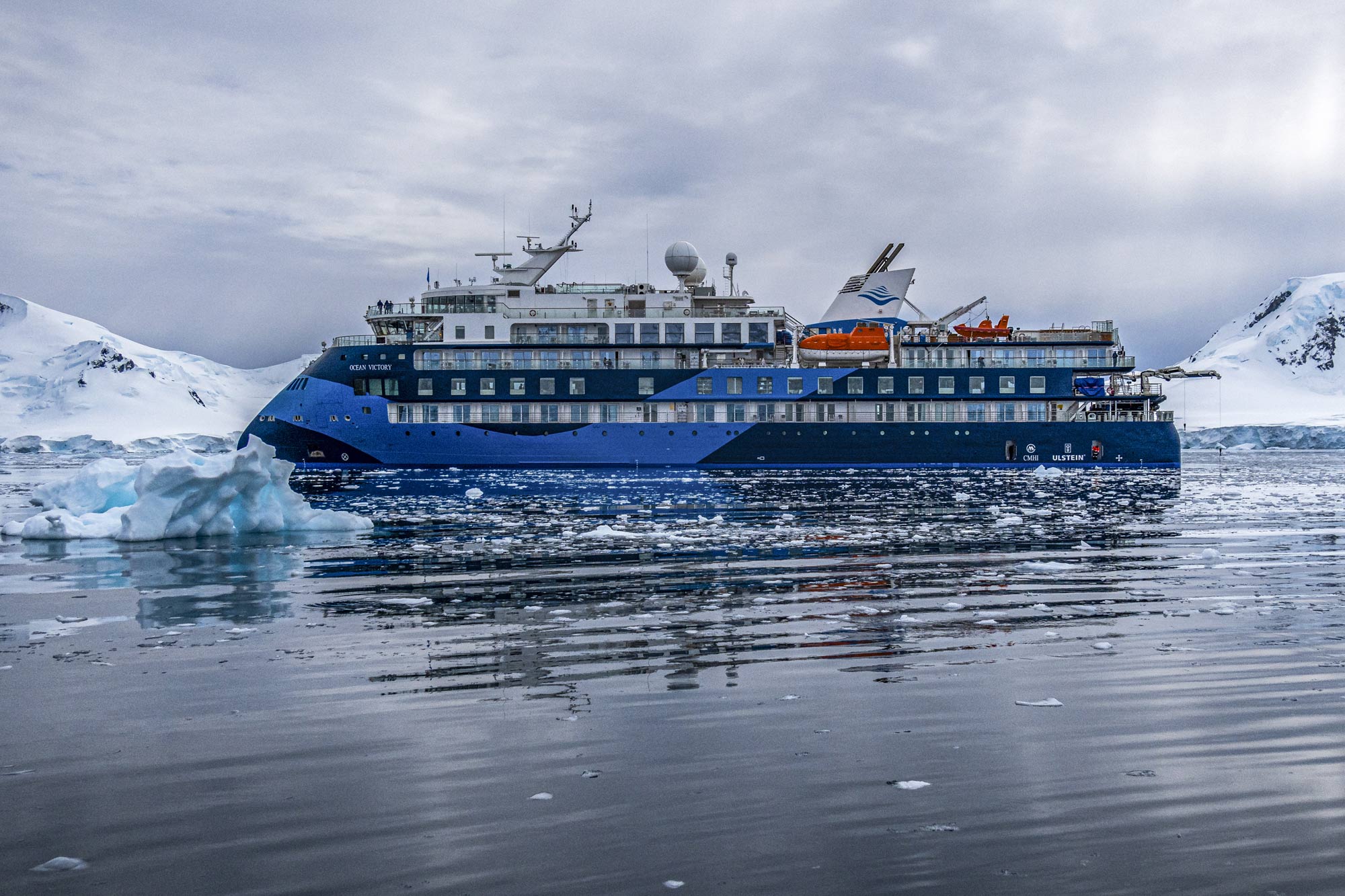 Ocean Albatros Arctic Cruise Ship, Arctic - LiveAboard.com