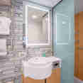 Category A Junior Suite Bathroom