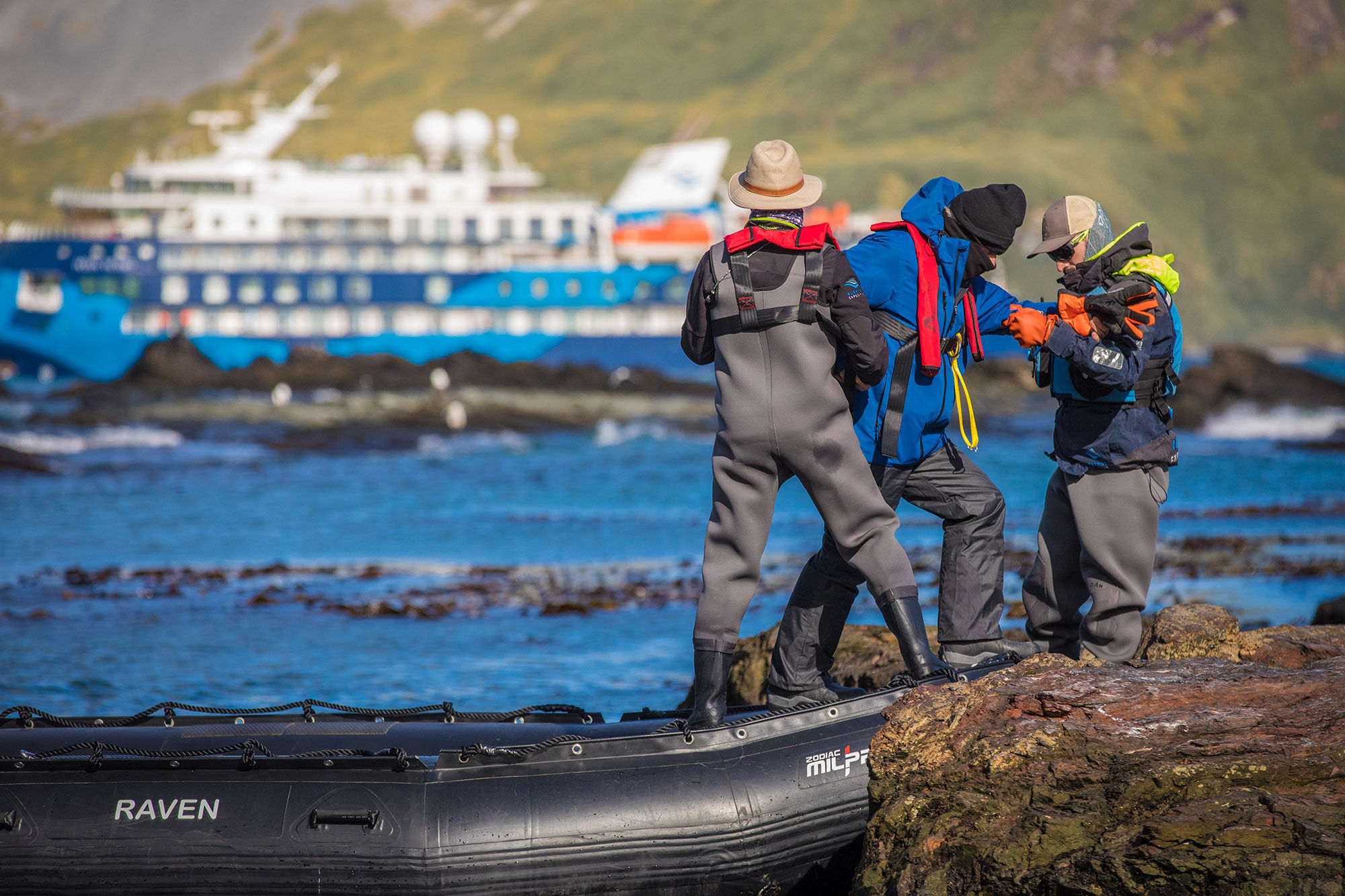 Trasporto in panga - Ocean Albatros Antarctica