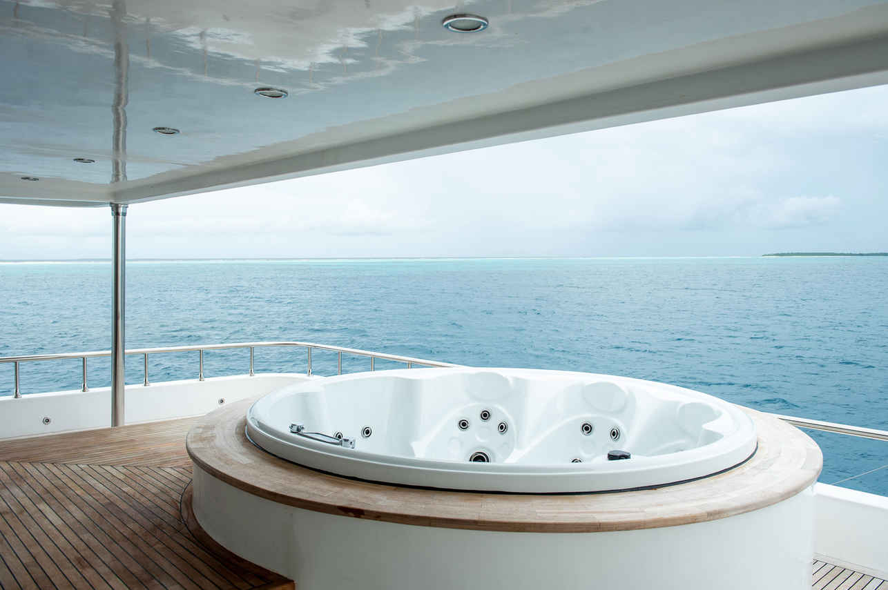 Hot Tub - Princess Ulua