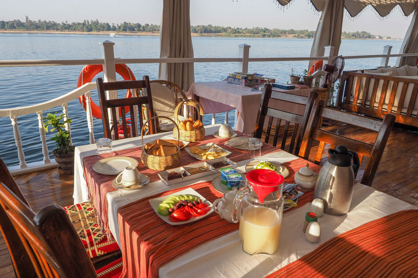 Outdoor Dining - Abundance