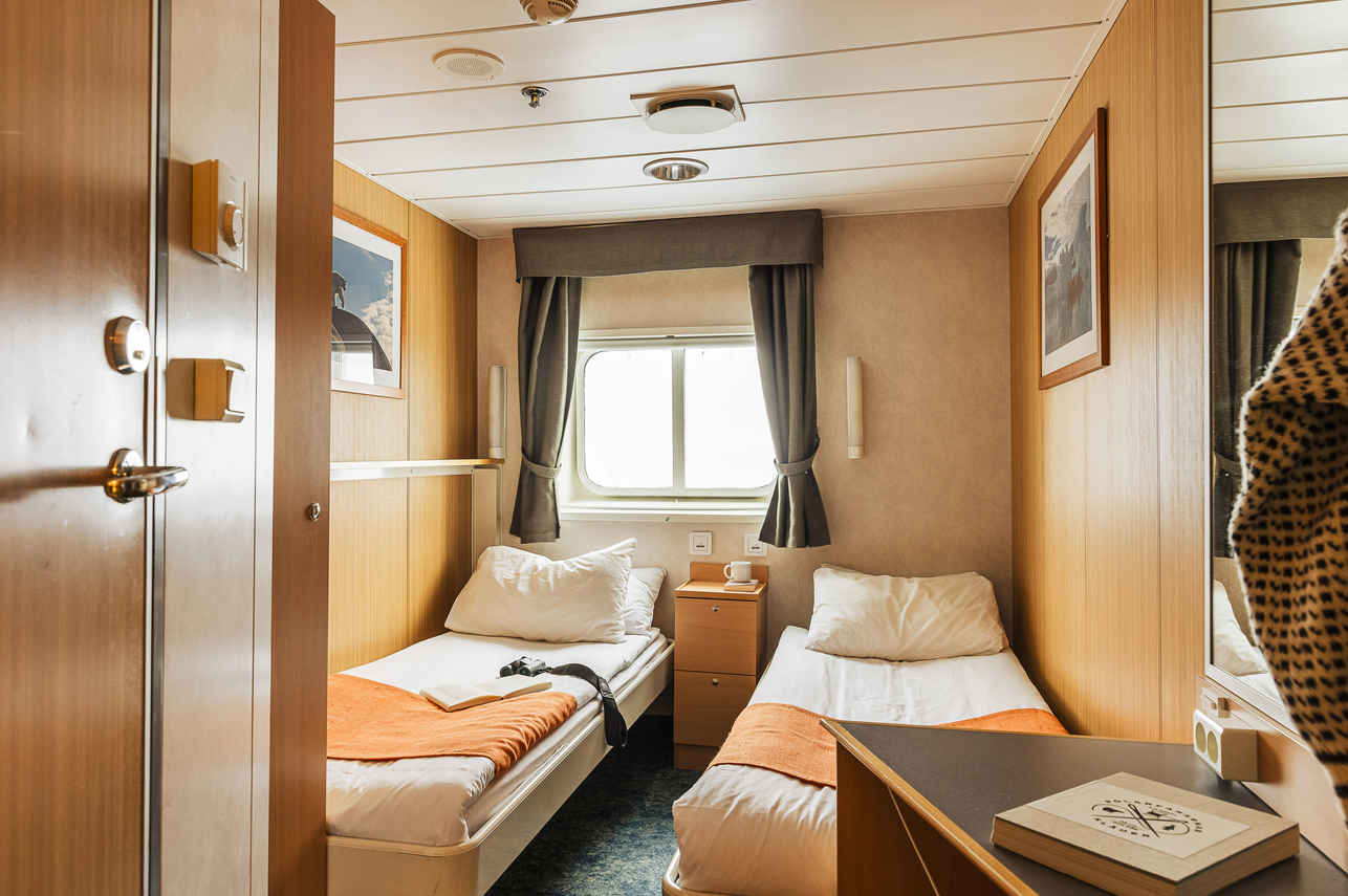 Hut met twee eenpersoonsbedden - Quest