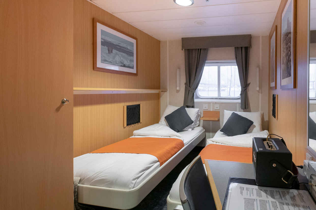 Twin Plus Cabin
