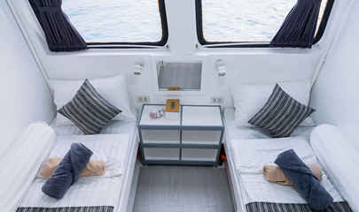 Twin Main Deck