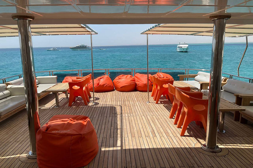 Outdoor Lounge - Sea Scorpion