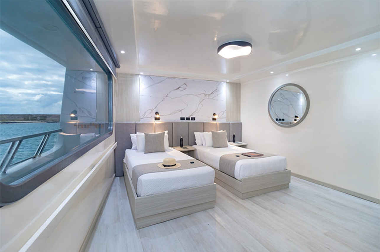 Horizon Twin Cabin
