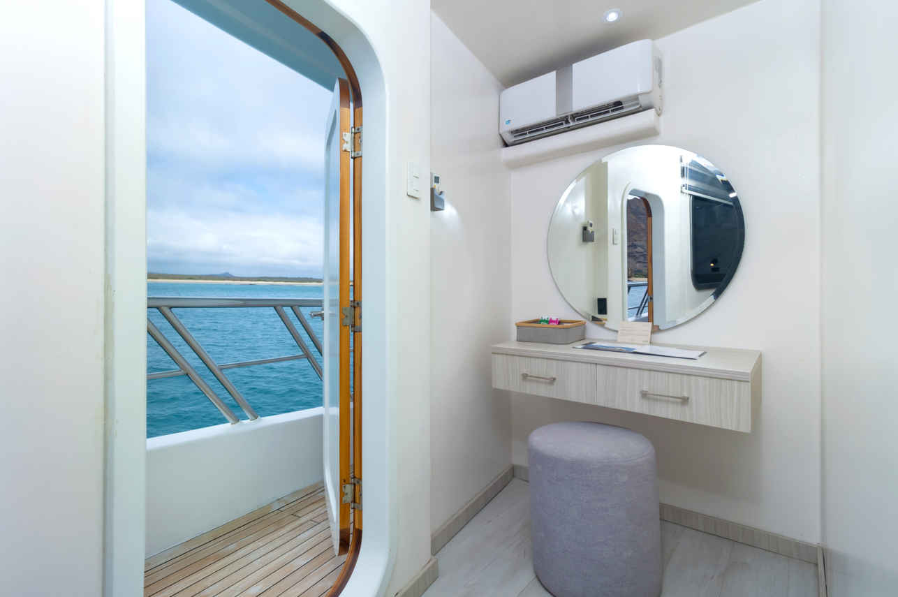 Horizon Double Cabin