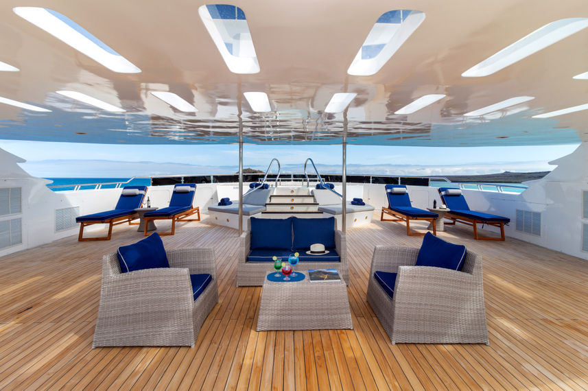 Sun Deck - Galapagos Horizon