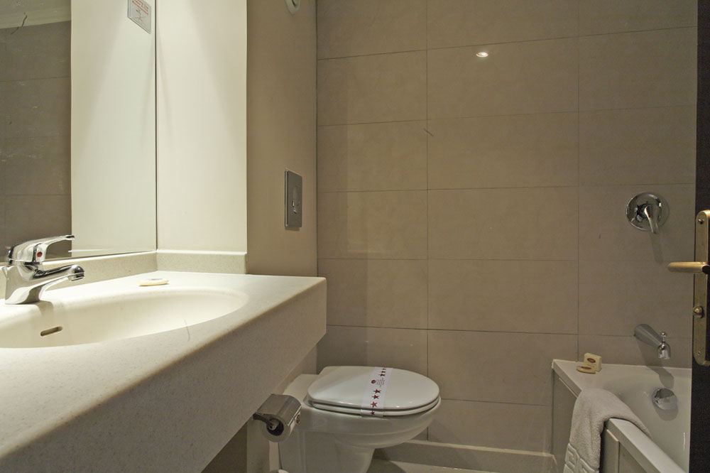 En-Suite bathrooms - Jaz Crown Jewel