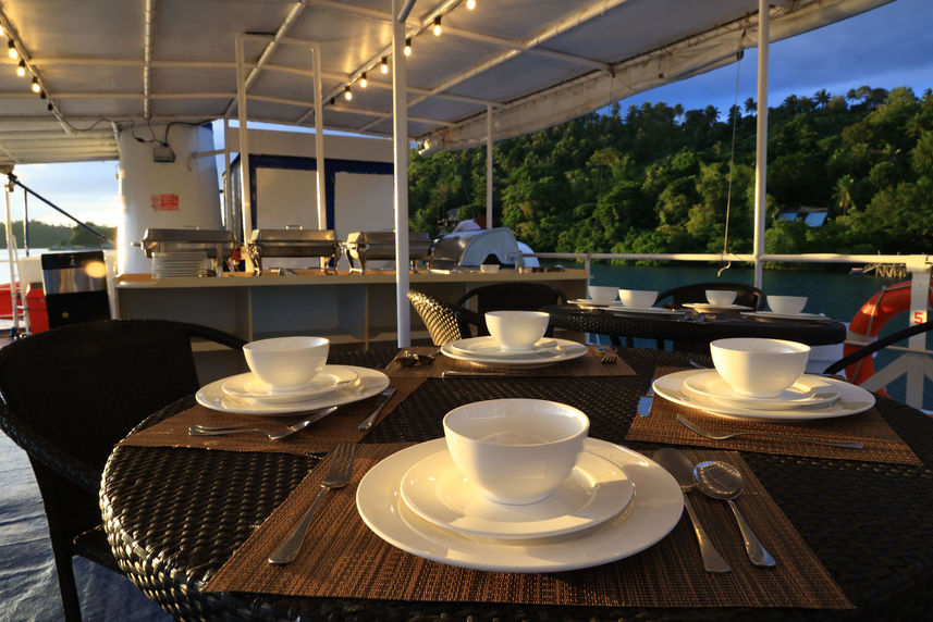 Outdoor Dining - Palau Sport