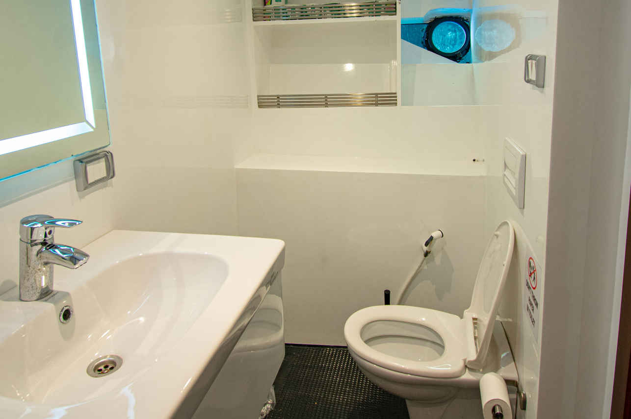 Banheiros Privativos - Red Sea Aggressor IV