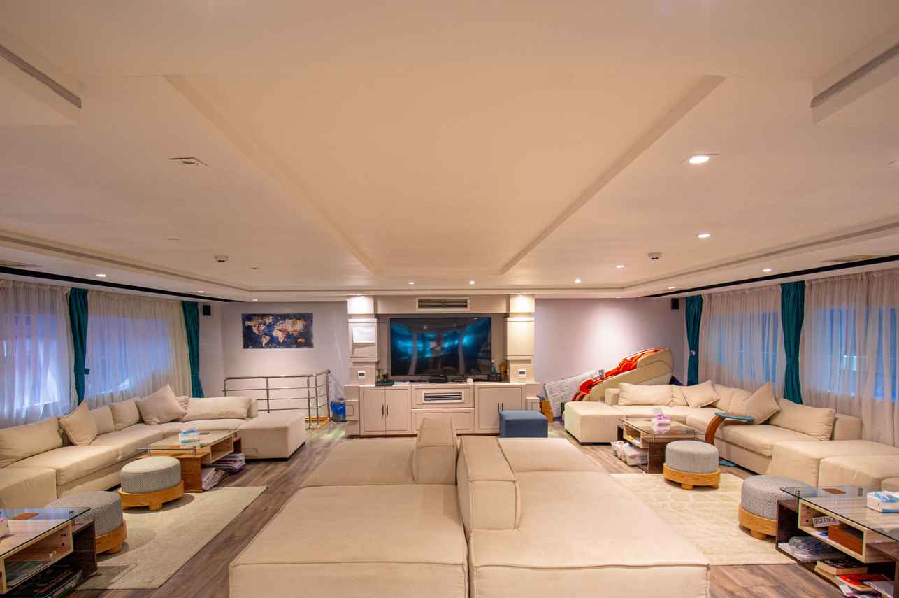 Indoor salon - Red Sea Aggressor IV