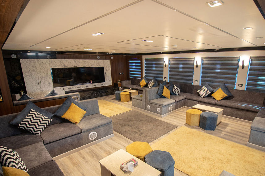 Salon interior - Red Sea Aggressor IV