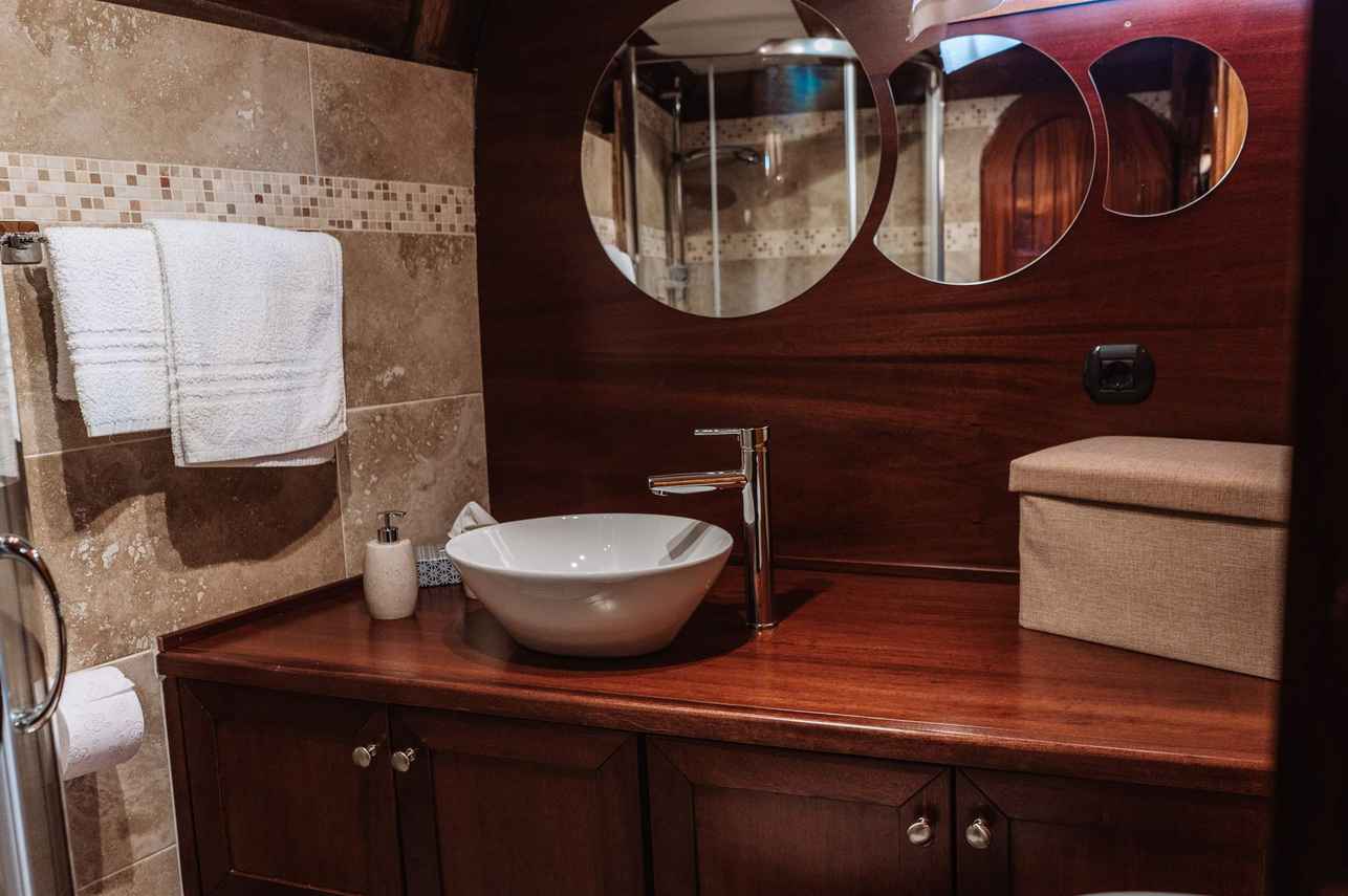 En-Suite bathrooms - Gulet Hande