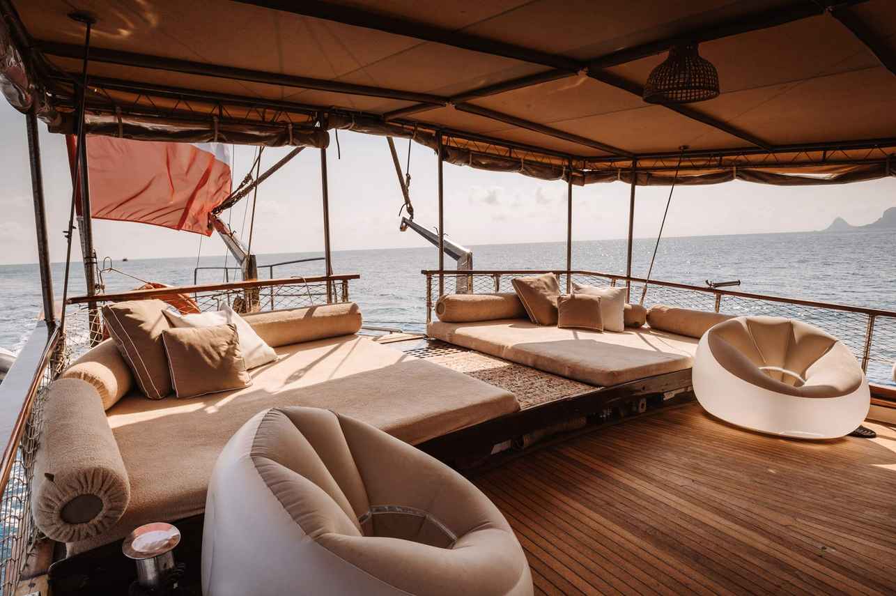 Outdoor Lounge - Gulet Hande