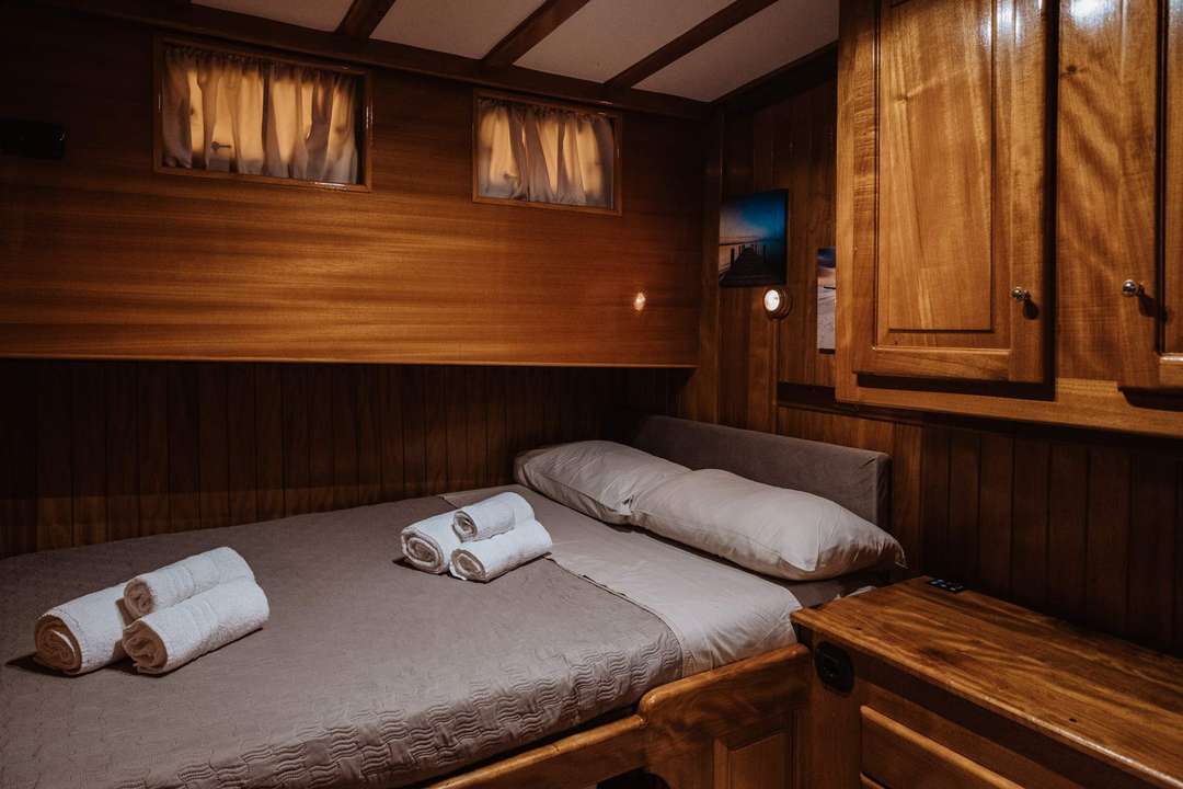 Double Cabin