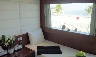 Master Staterooms - Twin