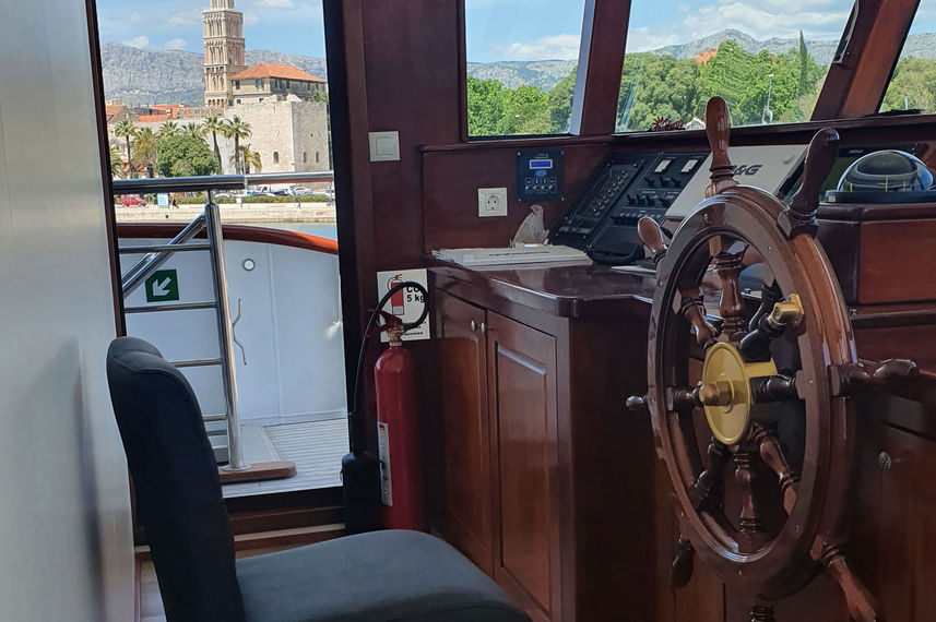 Captains Helm - San Spirito