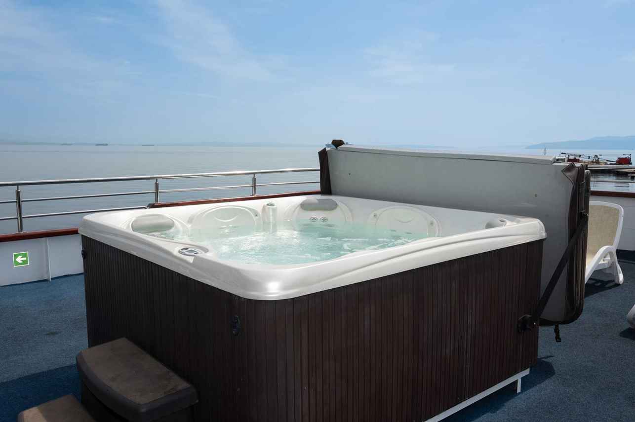 Jacuzzi