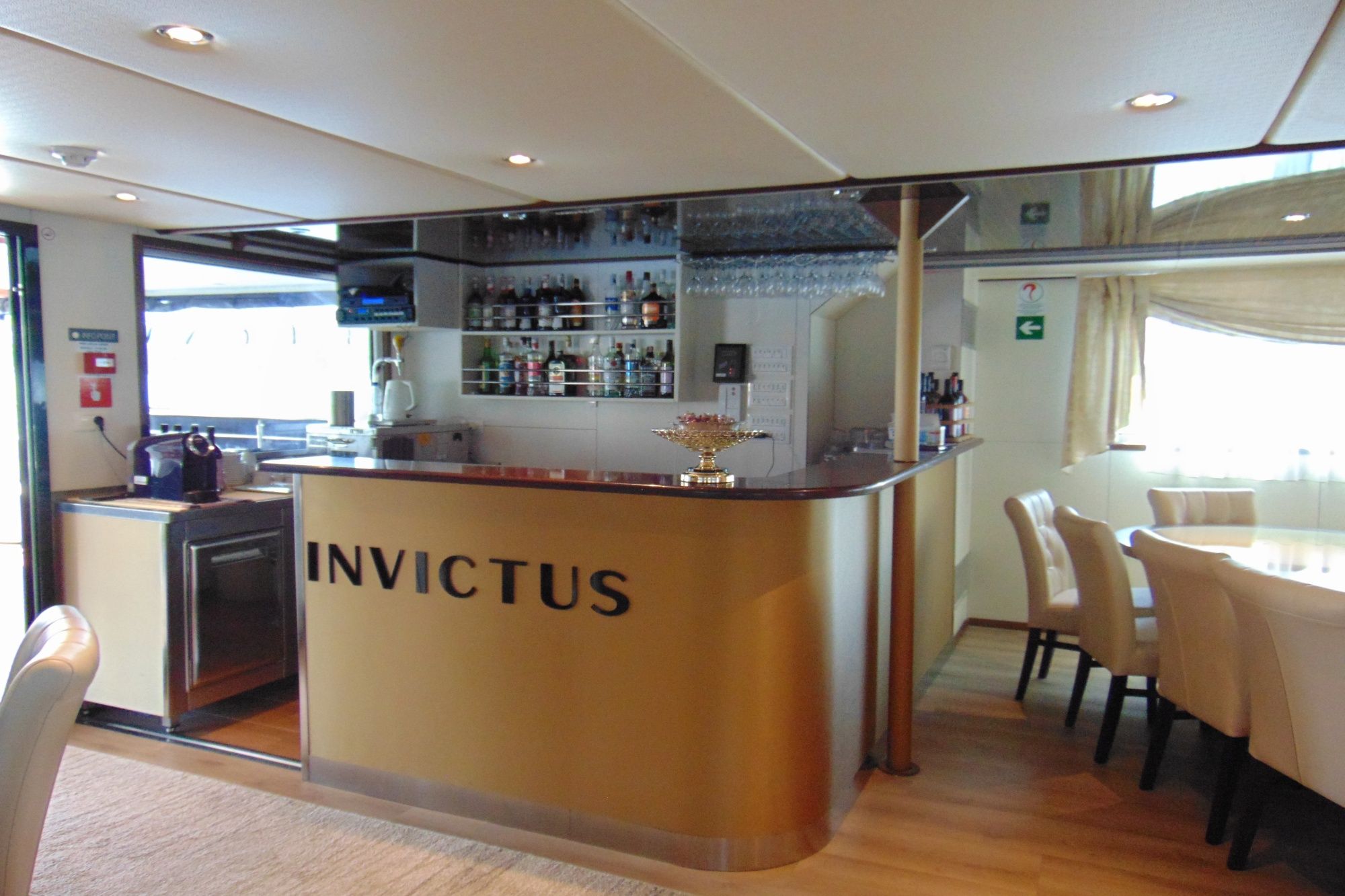 Área de Bar - Invictus