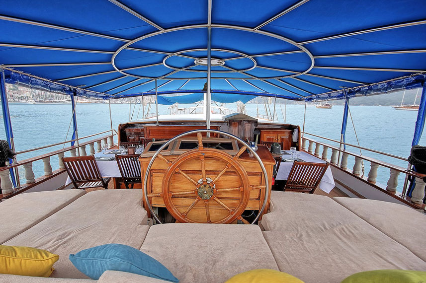 Captains Helm - VGO