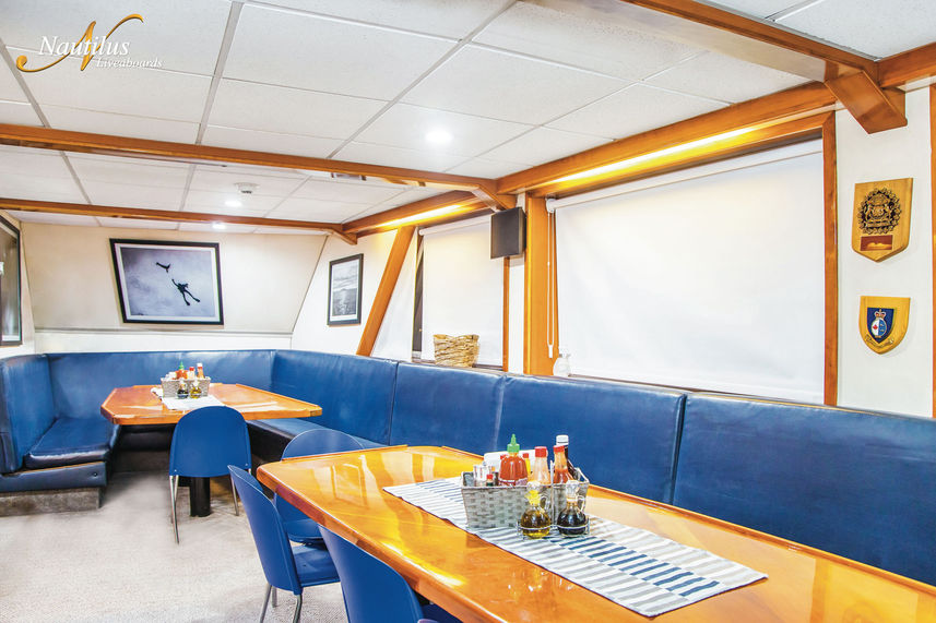 Salon interior - Nautilus Explorer Costa Rica