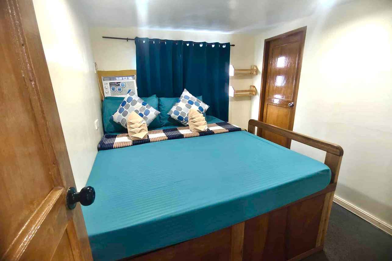 Standard Double Cabin