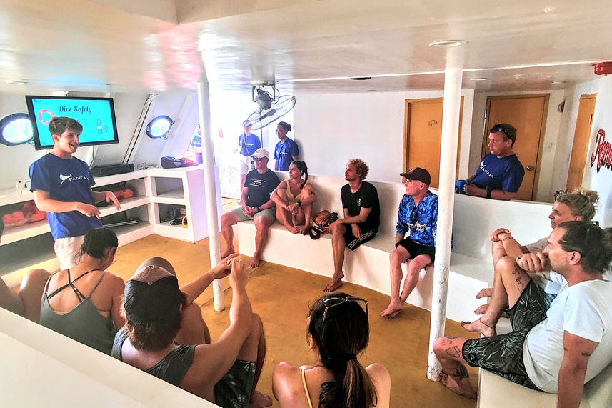 Dive Briefing - Navis 1