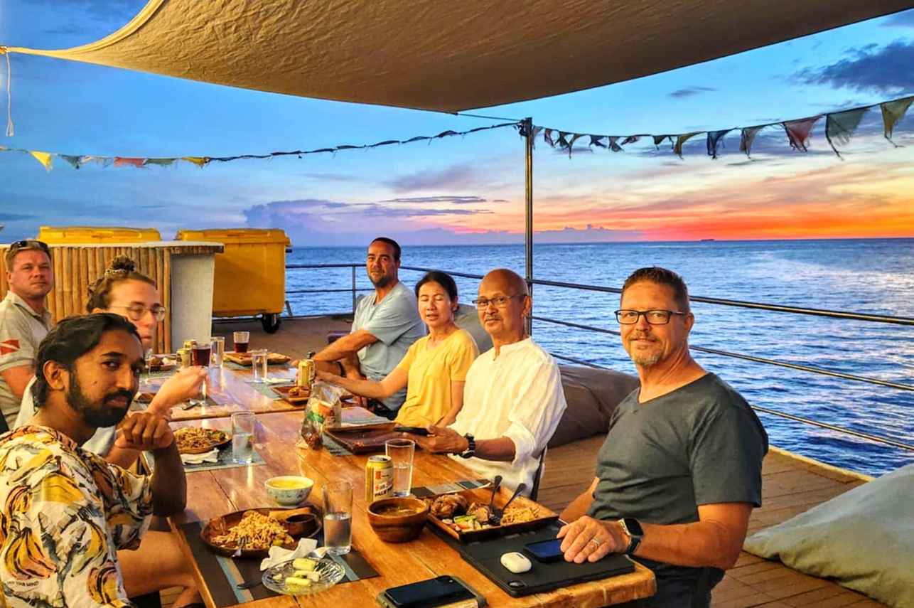 Comedor al Aire Libre - Navis 1