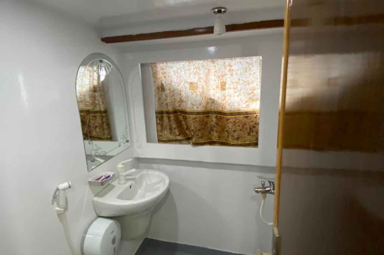 エンスイートバスルーム - CU