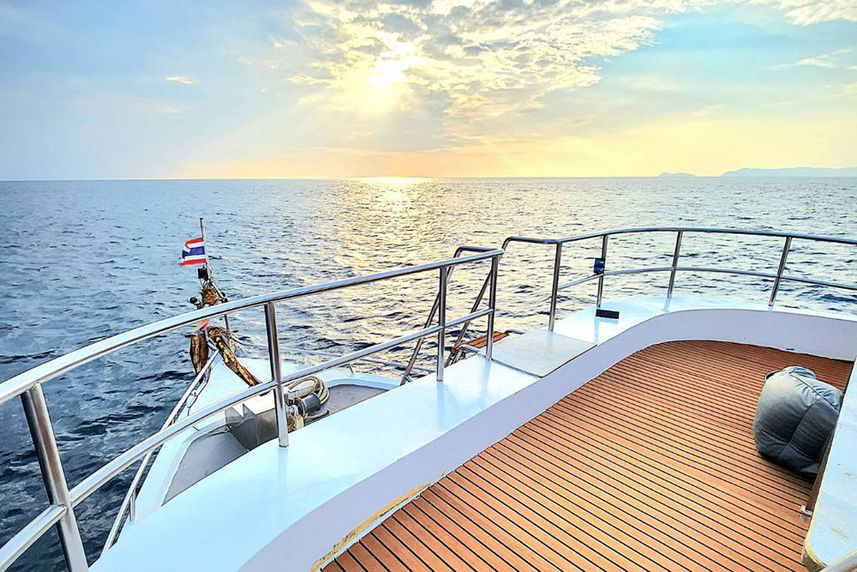 Sun Deck - Lucky Marine Liveaboard