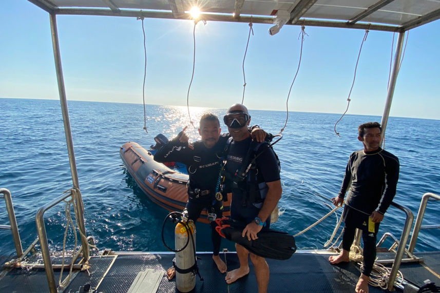 Палуба для погружений - Lucky Marine Liveaboard