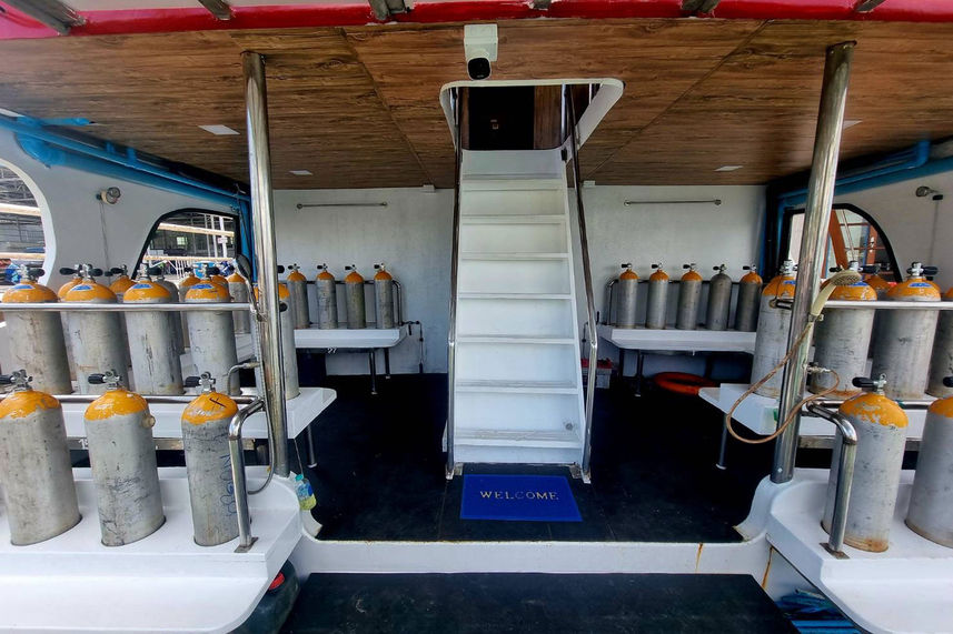 Plataforma de Mergulho - Lucky Marine Liveaboard