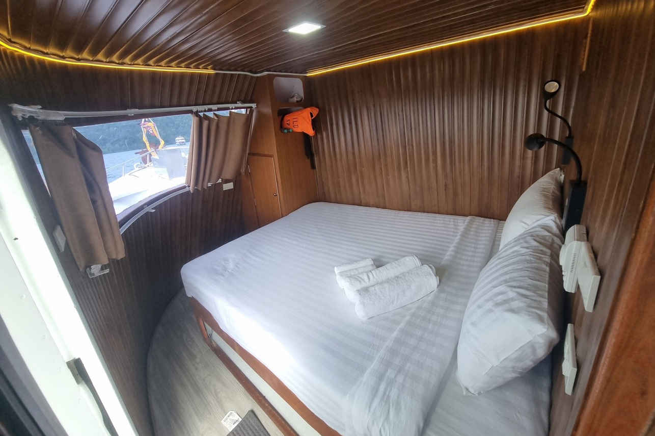 Master cabin - Lucky Marine Liveaboard
