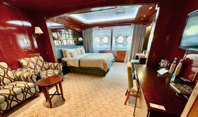 Standard Suites Forward