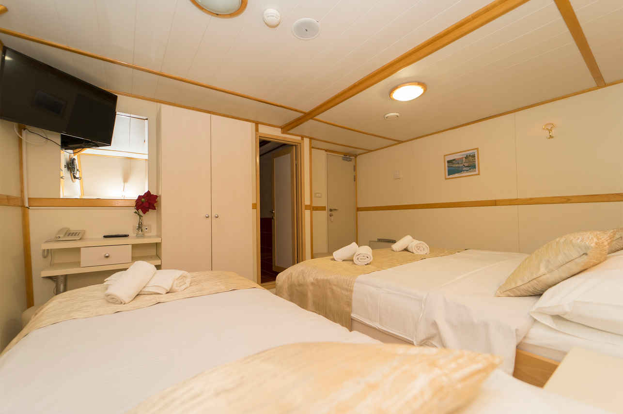 Katarina Line Deluxe - Adriatic Pearl Lower Deck Cabins