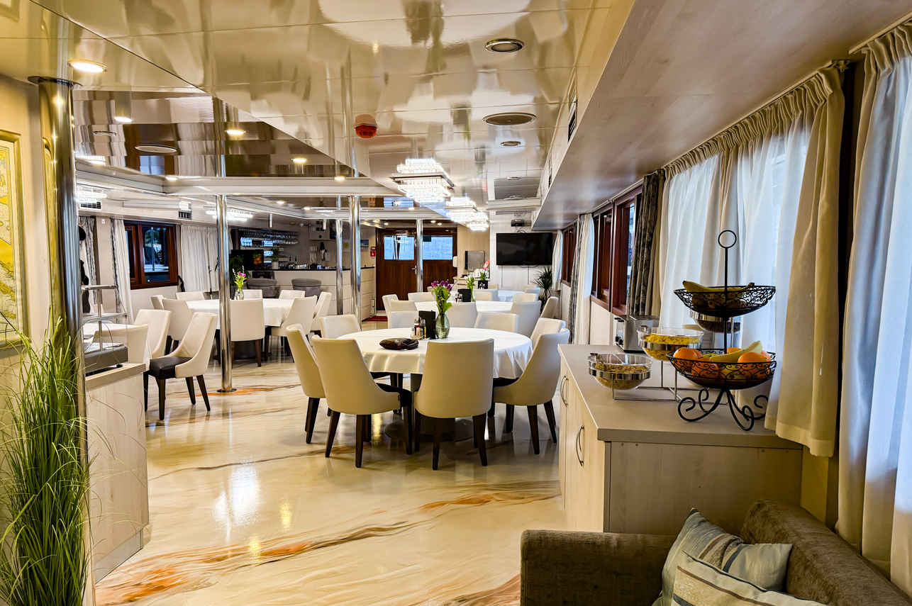 Katarina Line Deluxe - Admiral Dining Room