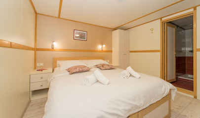 Upper/Main Deck Cabins