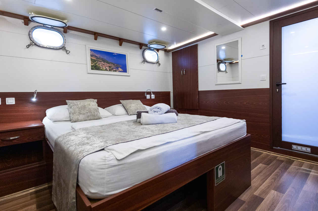 Katarina Line Deluxe - Equator Lower Deck Cabins