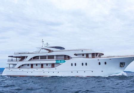 Katarina Line Deluxe