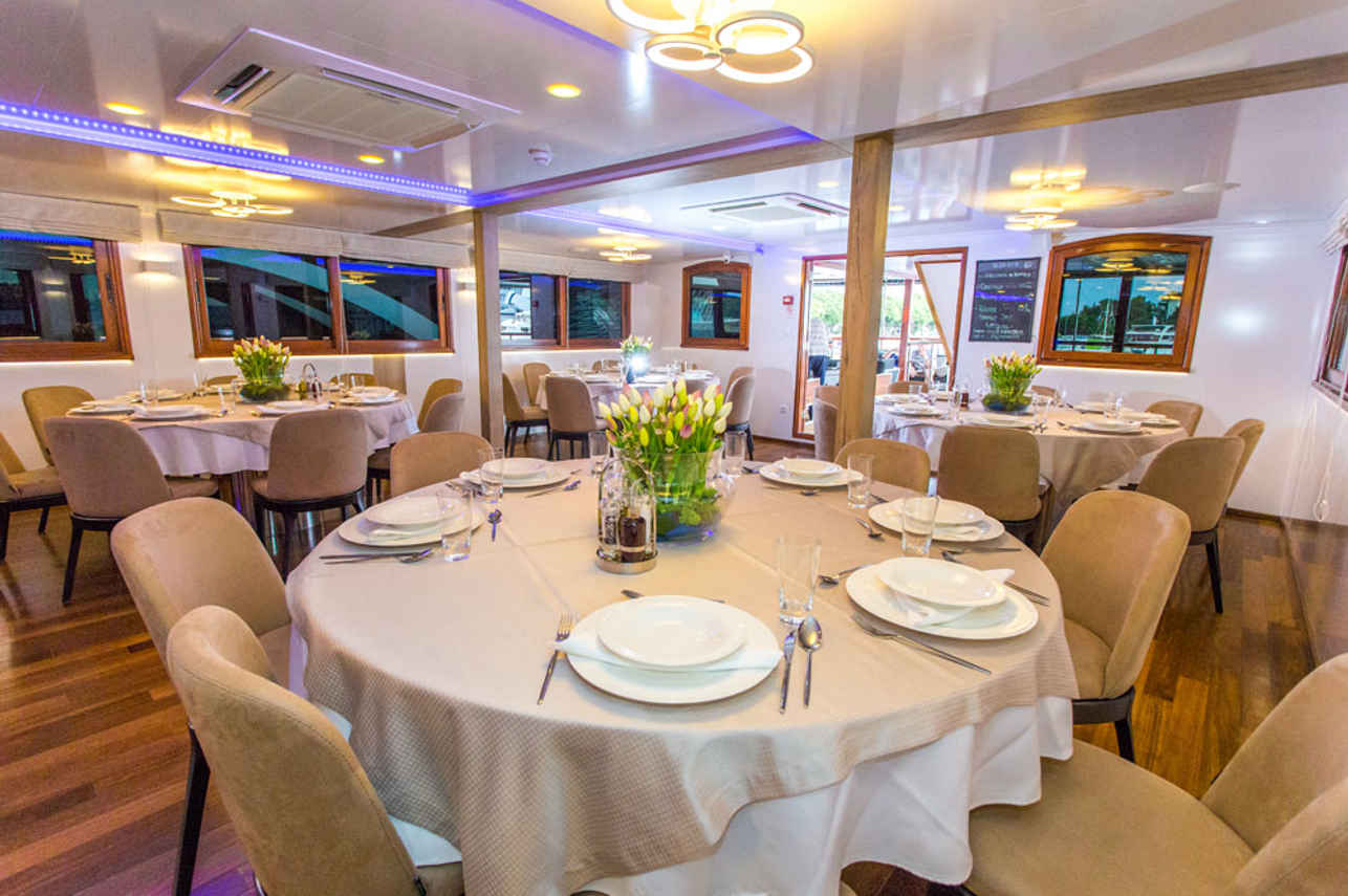 Comedor  - Katarina Line Deluxe