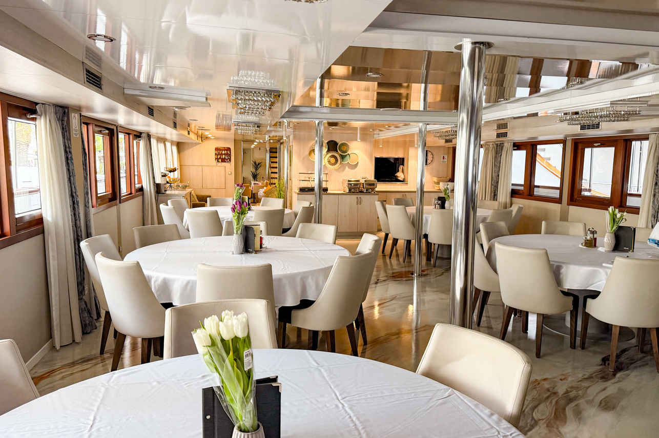 Katarina Line Deluxe Superior - Adriatic Sky Dining Room