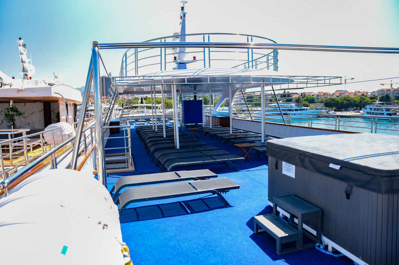 Katarina Line Deluxe Superior - Alpha Sundeck