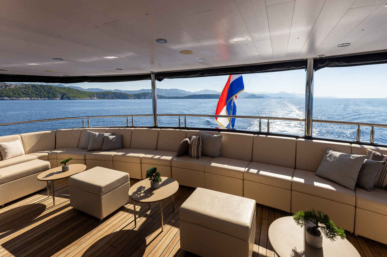 Katarina Line Deluxe Superior - Aurelia Sundeck