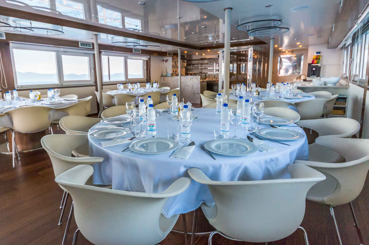 Katarina Line Deluxe Superior - Rhapsody Dining Room